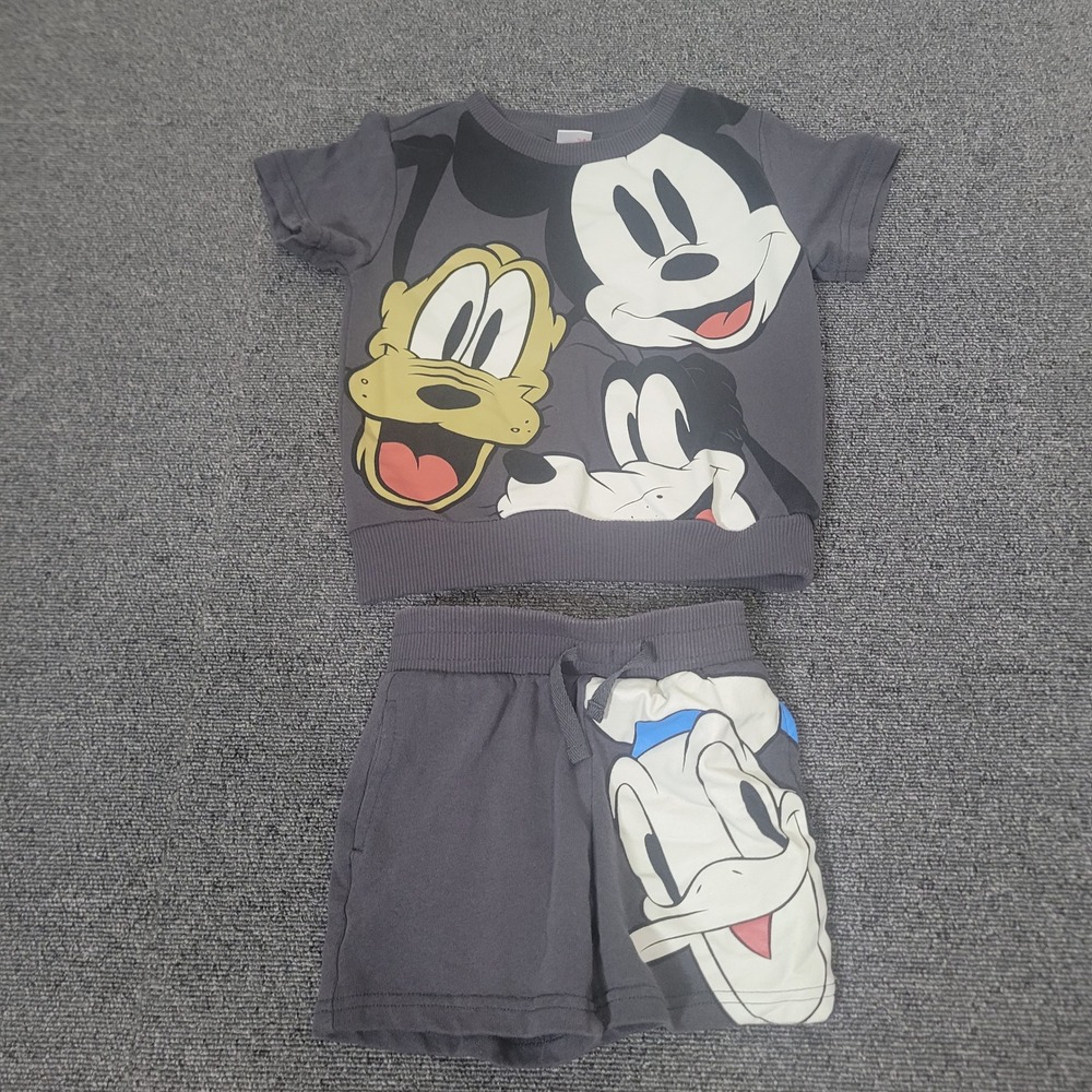 Disney Junior Size 4T Short Sleeve Sweatshirt and Shorts Set Boys Mickey Friends